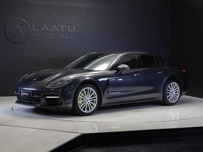 Porsche Panamera 4
