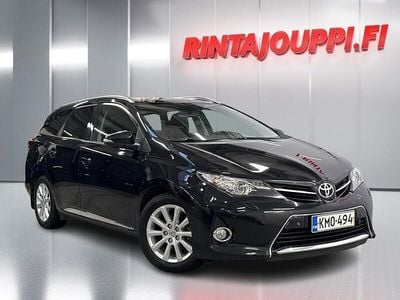 Käytetty Toyota Auris Touring Sports Multidrive S 132 HP (97 kW) 2014 Musta Farmari