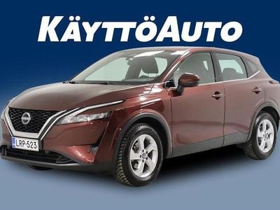Käytetty Nissan Qashqai Acenta 158 HP (116 kW) 2022 Met. punainen Katumaasturi