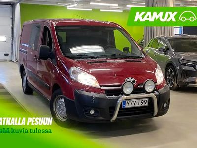 Punainen Käytetty 2013 Toyota Proace Active Tila-auto | 8 880 € (Perustarjous)
