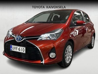 Punainen Käytetty 2014 Toyota Yaris Hybrid Style Viistoperä | 13 900 € (Hyvä tarjous)
