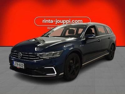 Sininen Käytetty 2020 VW Passat GTE Farmari | 18 490 € (Perustarjous)