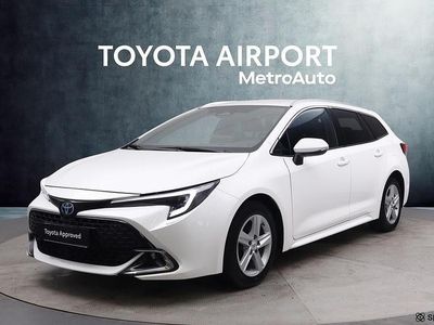 Käytetty Toyota Corolla Edition 140 HP (102 kW) 2023 Valkoinen Farmari
