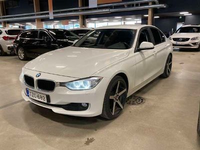 käytetty BMW 320 TwinPower Turbo A Limited xDrive Edition F30 Sedan Sporttipenkit /