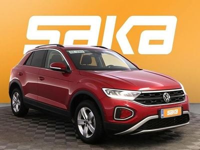 Käytetty VW T-Roc Comfortline 150 HP (110 kW) 2023 Katumaasturi