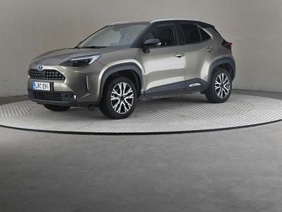 Käytetty Toyota Yaris Cross Business Edition 116 HP (85 kW) 2022 Katumaasturi