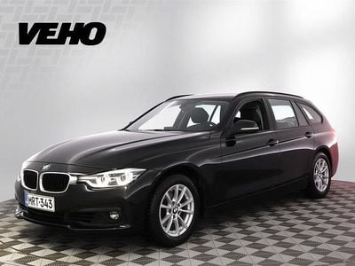 Musta Käytetty 2018 BMW 320 Exclusive Farmari | 22 430 € (Perustarjous)