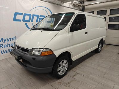 Käytetty 2001 Toyota HiAce Van | 4 890 €