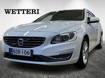 Käytetty Volvo V60 Business Edition 163 HP (119 kW) 2017 Valkoinen Farmari