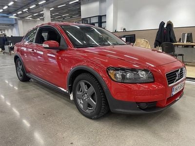 Käytetty Volvo C30 Summum 220 HP (161 kW) 2007 Punainen Viistoperä