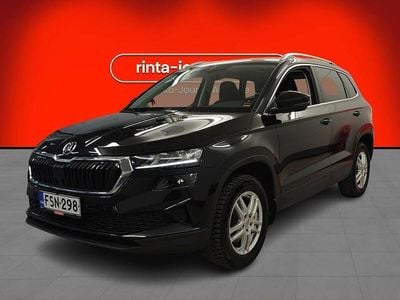 Musta Käytetty 2023 Skoda Karoq Ambition Katumaasturi | 32 890 € (Kallis)