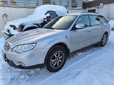 käytetty Subaru Outback 2.5 i autom