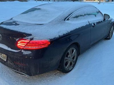 Sininen Käytetty 2020 Mercedes C300 Coupe - kaksiovinen | 34 900 €