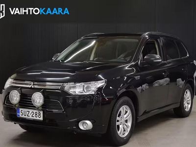 Käytetty Mitsubishi Outlander P-HEV Instyle 121 HP (88 kW) 2013 Katumaasturi