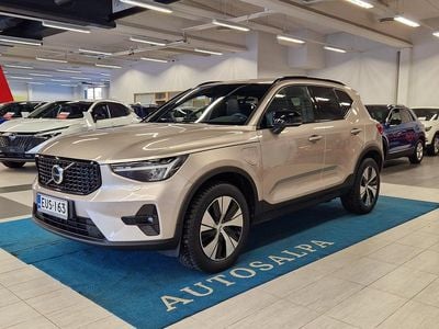 Käytetty Volvo XC40 Plus 211 HP (155 kW) 2024 Katumaasturi