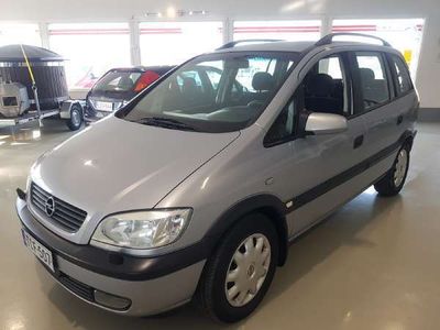 käytetty Opel Zafira 1,6 16V Comfort 5d 7:Heng