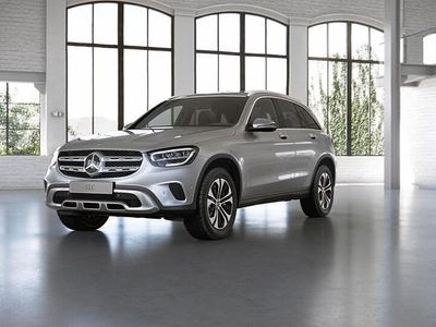 Hopea Käytetty 2022 Mercedes GLC300e Business Katumaasturi | 43 900 € (Hieman kallis)