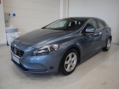 Sininen Käytetty 2014 Volvo V40 Momentum Viistoperä | 10 900 € (Perustarjous)