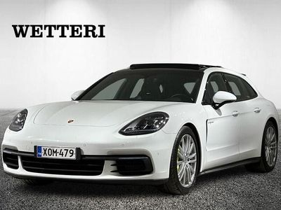 Porsche Panamera 4