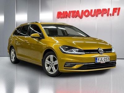 Keltainen Käytetty 2018 VW Golf VII Highline Farmari | 15 800 € (Perustarjous)