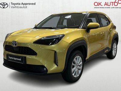Keltainen Käytetty 2024 Toyota Yaris Cross Active Katumaasturi | 27 870 € (Perustarjous)
