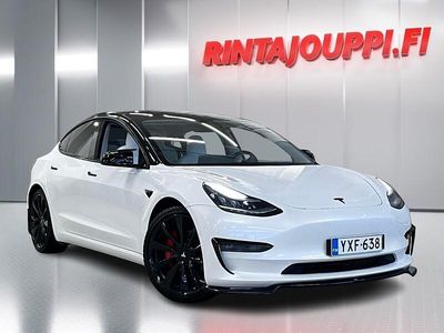 Käytetty 2019 Tesla Model 3 Performance Sedan | 25 800 € (Perustarjous)