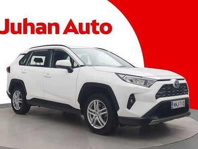 Valkoinen Käytetty 2023 Toyota RAV4 Edition Katumaasturi | 44 990 € (Kallis)