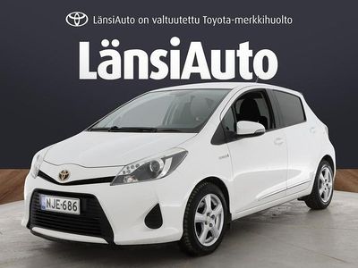 Käytetty Toyota Yaris Hybrid Active 75 HP (55 kW) 2013 Viistoperä