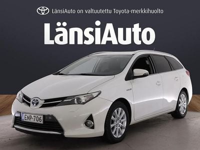 Käytetty Toyota Auris Touring Sports Active 99 HP (72 kW) 2015 Valkoinen Farmari