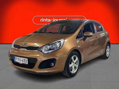 Käytetty Kia Rio EX 109 HP (80 kW) 2012 Hopea Viistoperä