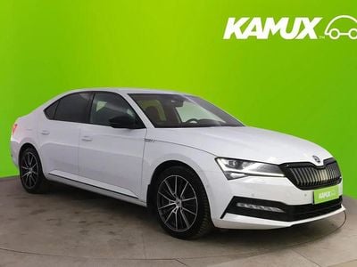 Käytetty Skoda Superb SportLine 218 HP (160 kW) 2021 Valkoinen Sedan