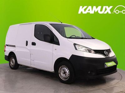 Käytetty 2015 Nissan NV200 Tila-auto | 7 490 €