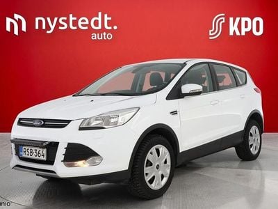 Valkoinen Käytetty 2015 Ford Kuga Trend Katumaasturi | 7 980 € (Hieman kallis)