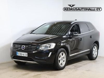 Käytetty Volvo XC60 Standard 190 HP (139 kW) 2017 Musta Katumaasturi