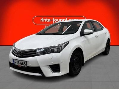 Valkoinen Käytetty 2014 Toyota Corolla Multidrive S Sedan | 13 400 € (Perustarjous)