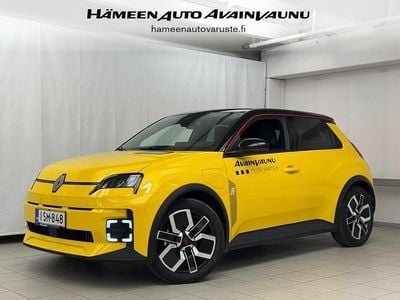 Musta Uusi 2025 Renault 5 E-Tech Komfort Viistoperä | 32 900 € (Perustarjous)