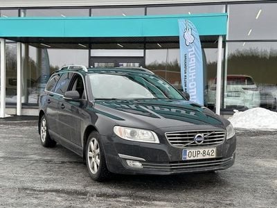 Käytetty Volvo V70 Summum 215 HP (158 kW) 2015 Farmari