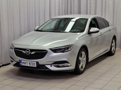 Käytetty Opel Insignia Innovation 165 HP (121 kW) 2019 Hopea Viistoperä