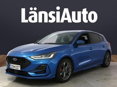 Käytetty Ford Focus ST-Line 158 HP (116 kW) 2022 Sininen Viistoperä