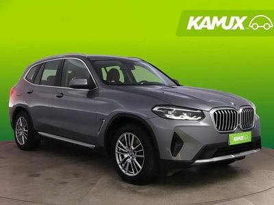 Käytetty BMW X3 Comfort Edition 292 HP (214 kW) 2023 Hopea / harmaa Katumaasturi