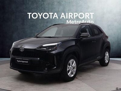 Musta Käytetty 2024 Toyota Yaris Cross Katumaasturi | 29 490 € (Hyvä tarjous)