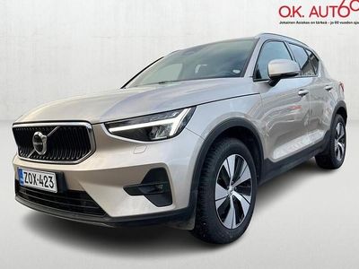 Käytetty Volvo XC40 Core 163 HP (119 kW) 2023 Ruskea (beige) Katumaasturi