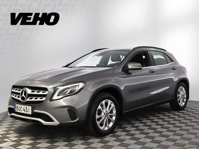 Harmaa Käytetty 2017 Mercedes GLA200 Business Katumaasturi | 23 900 € (Perustarjous)