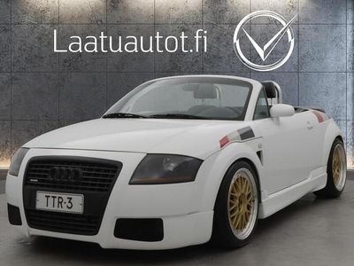 Käytetty Audi TT Roadster 250 HP (183 kW) 2000 Avoauto