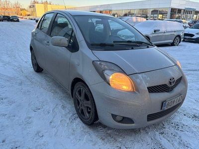 Hopea Käytetty 2011 Toyota Yaris Edition Viistoperä | 4 800 € (Kallis)