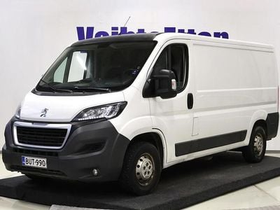 Käytetty Peugeot Boxer Allure 131 HP (96 kW) 2019 Punainen Van
