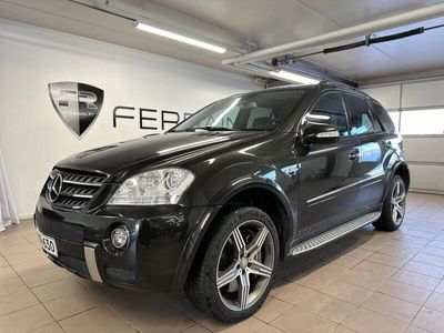 käytetty Mercedes ML63 AMG AMG 6.2 V8 510HV *NAHAT *KATTOLUUKKU *NAVI *H&K