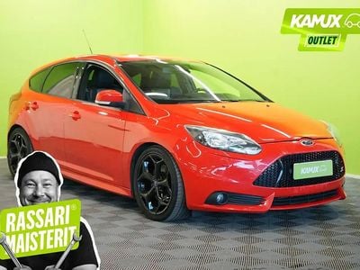 Käytetty Ford Focus ST 250 HP (183 kW) 2014 Punainen Sedan