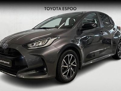 Käytetty Toyota Yaris Hybrid Premium 116 HP (85 kW) 2020 Viistoperä