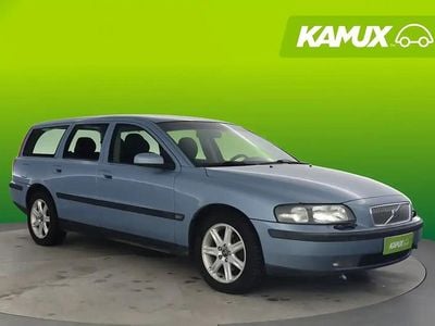 Käytetty Volvo V70 Business Edition 140 HP (102 kW) 2004 Sininen Farmari